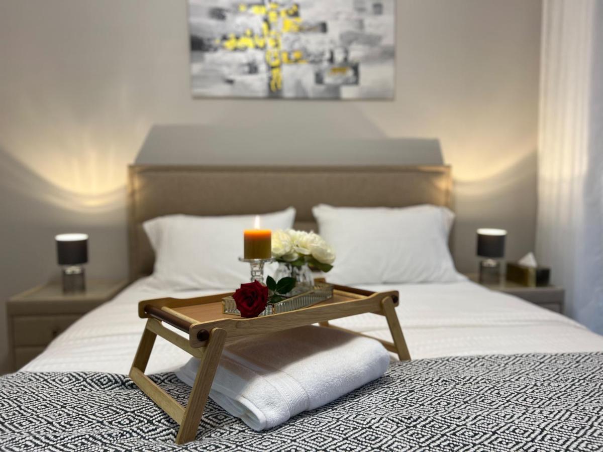 Stylish Apartment With A Jacuzzi Маскат Екстериор снимка