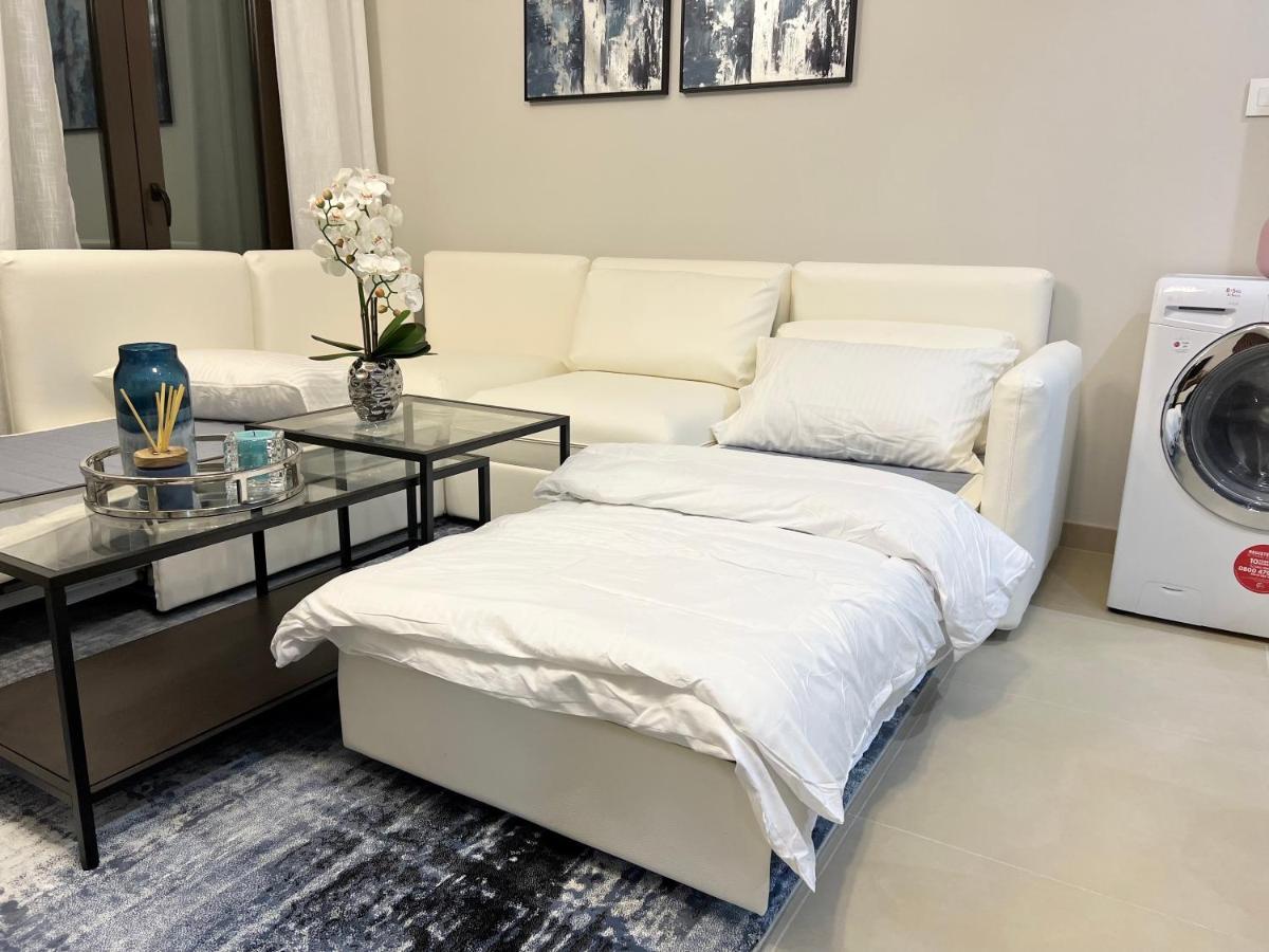 Stylish Apartment With A Jacuzzi Маскат Екстериор снимка